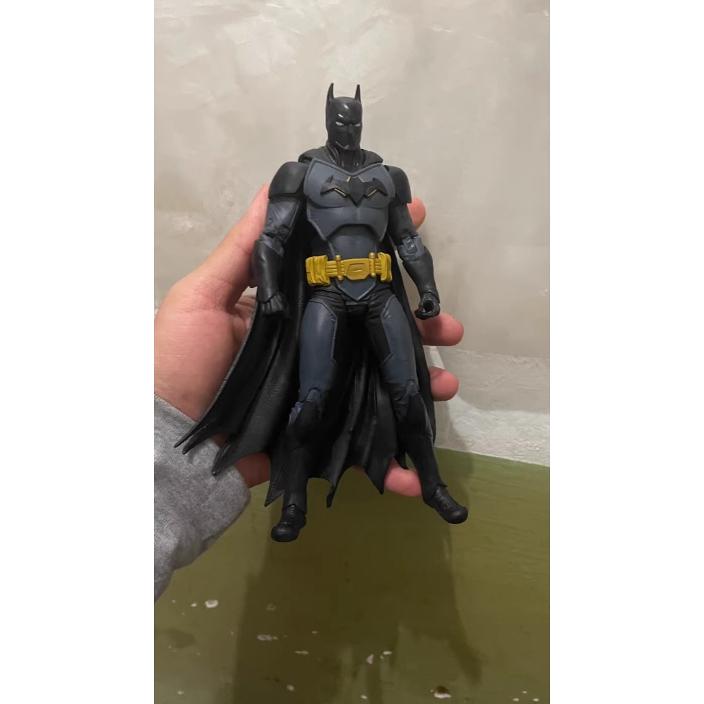 (ไม่มีกล่อง) McFarlane Black Batman Action Figure