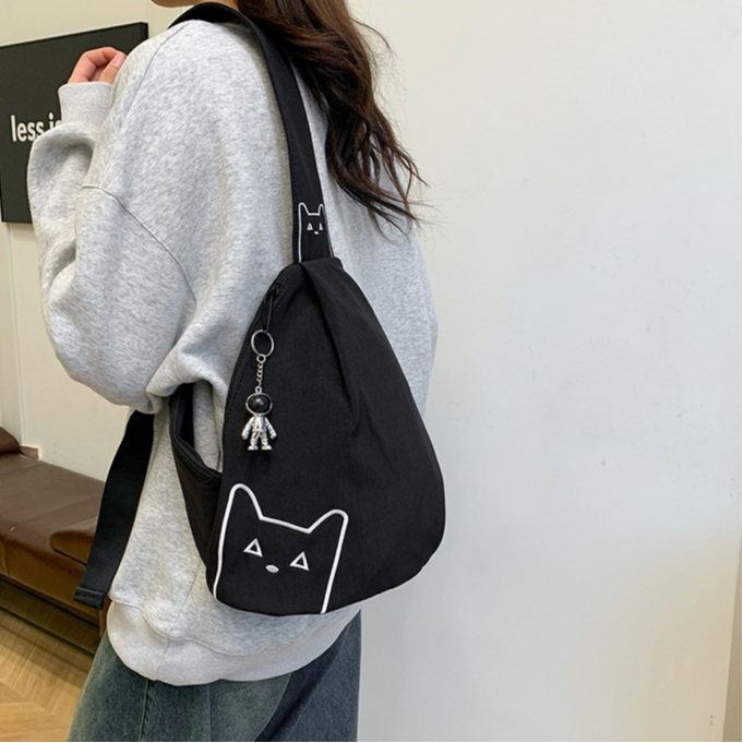 Japanese minimalist casual style premium texture canvas crossbody bag for women and students, lightweight and multifunctional large capacity shoulder bag