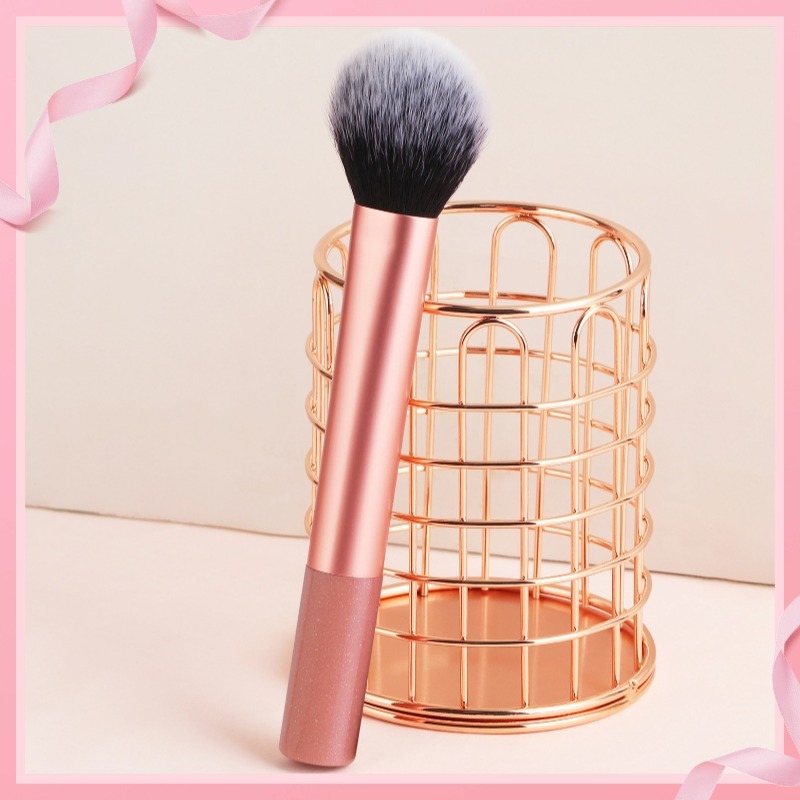 Professional Angled Blush Brush ด้ามยาวขนแปรงนุ่มสําหรับ Cheek Makeup Application Precision Travel Friendly Single