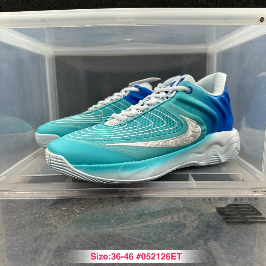 รองเท้า Giannis Immortality 4 สำหรับบาสเก็ตบอลและลำลอง ทั้งผู้ชายและผู้หญิง