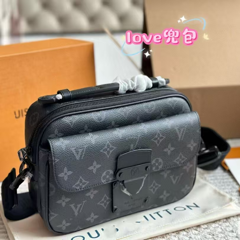 Slock Presbyopic Bag Messenger Bag กระเป๋าสะพาย Messenger กระเป๋าหนังแท้ Casual All-Match Mens Bag