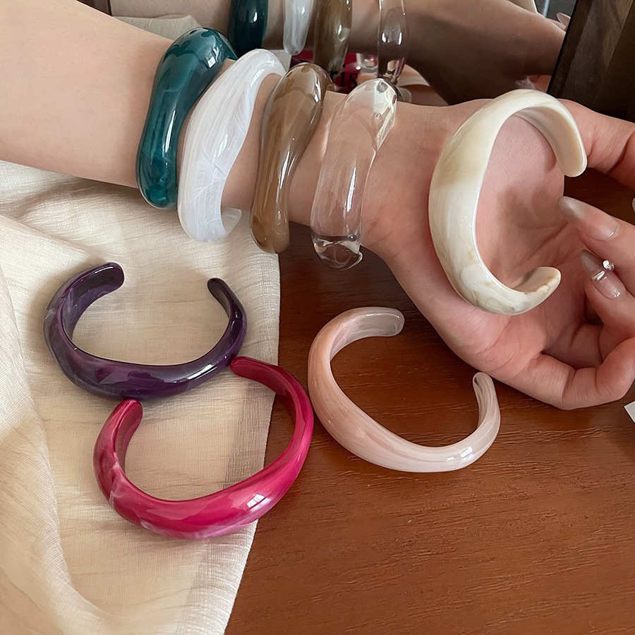 สร้อยข้อมือหยกเลียนแบบ แฟชั่นหรูหรามีสไตล์ ราคาประหยัด