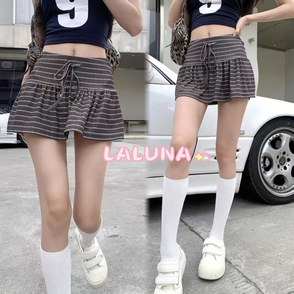 Lln พร้อมส่ง  กระโปรงลายทางเกาหลีสำหรับผู้หญิงฤดูร้อนสไตล์ใหม่เชือกผูกกระโปรงสะโพกสาวฮอตกระโปรงสั้นทรงสลิม