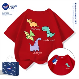 【ส่งเร็ว 48 ชั่วโมง】เสื้อยืดเด็ก NASA ผ้าฝ้ายนุ่ม ลายโลกไดโนเสาร์ ระบายอากาศดี สไตล์ไทย