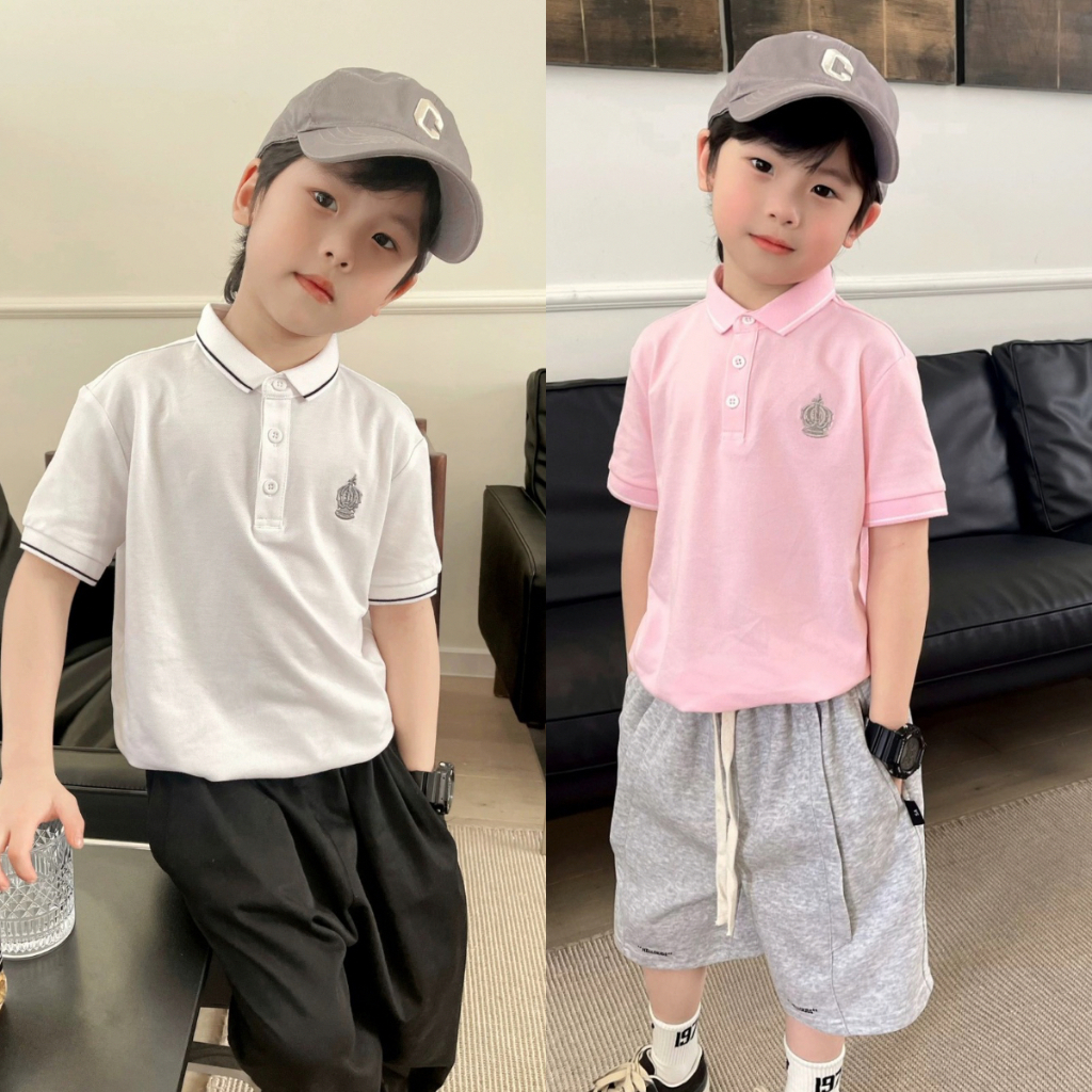 【จัดส่งจากประเทศไทย】เสื้อโปโลแขนสั้นสไตล์เกาหลีสำหรับเด็กผู้ชาย เหมาะสำหรับทุกโอกาส ดีไซน์ทรงพอดีตัว ใส่สบาย