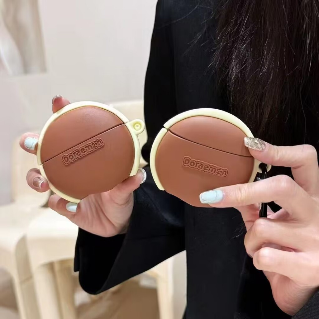สําหรับ Airpods 1 2 3 4 pro 2 กรณีน่ารักการ์ตูน โดรายากิ โดราเอมอนหุ่นยนต์แมวคุกกี้บิสกิตสีน้ําตาล