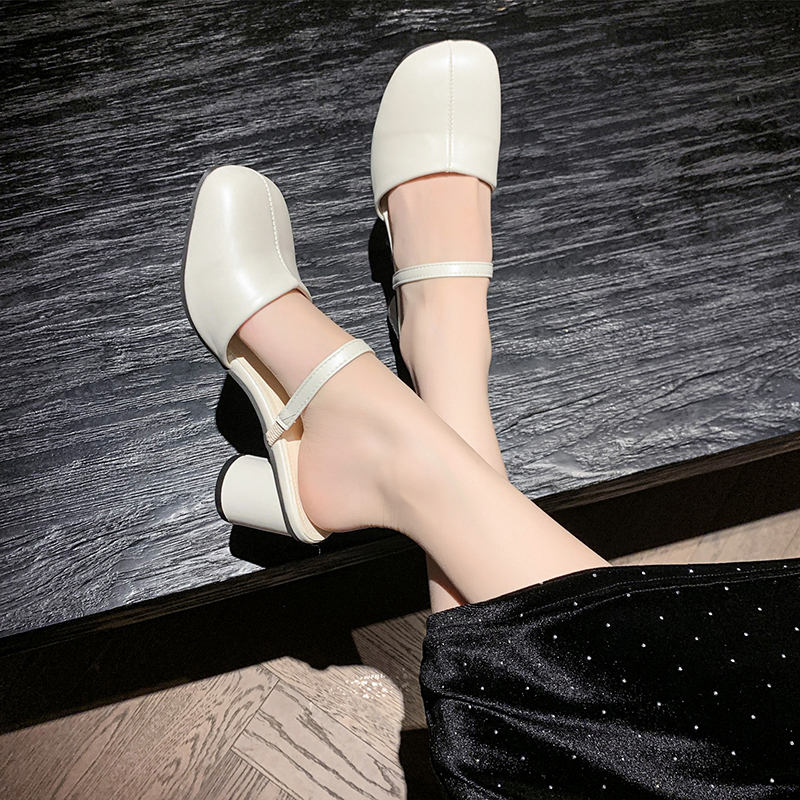 รองเท้าสำหรับผู้หญิง ส้นหนาสีแดง หัวมน หนังฝรั่งเศส - รูปที่ 4