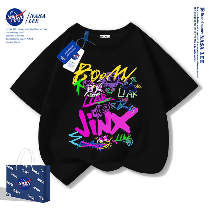 【ส่งเร็ว 48 ชั่วโมง】เสื้อยืดเด็ก NASA ผ้าฝ้ายนุ่ม ลายกราฟฟิตี้สีสันสดใส ระบายอากาศดี สไตล์ไทย