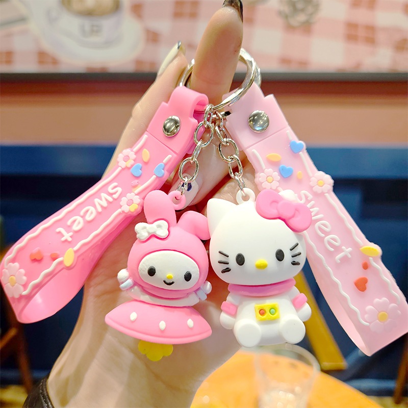 SANRIO พวงกุญแจ จี้ตุ๊กตา My Melody Kuromi Cinnamoroll น่ารัก เหมาะกับของขวัญ สําหรับเด็กผู้หญิง