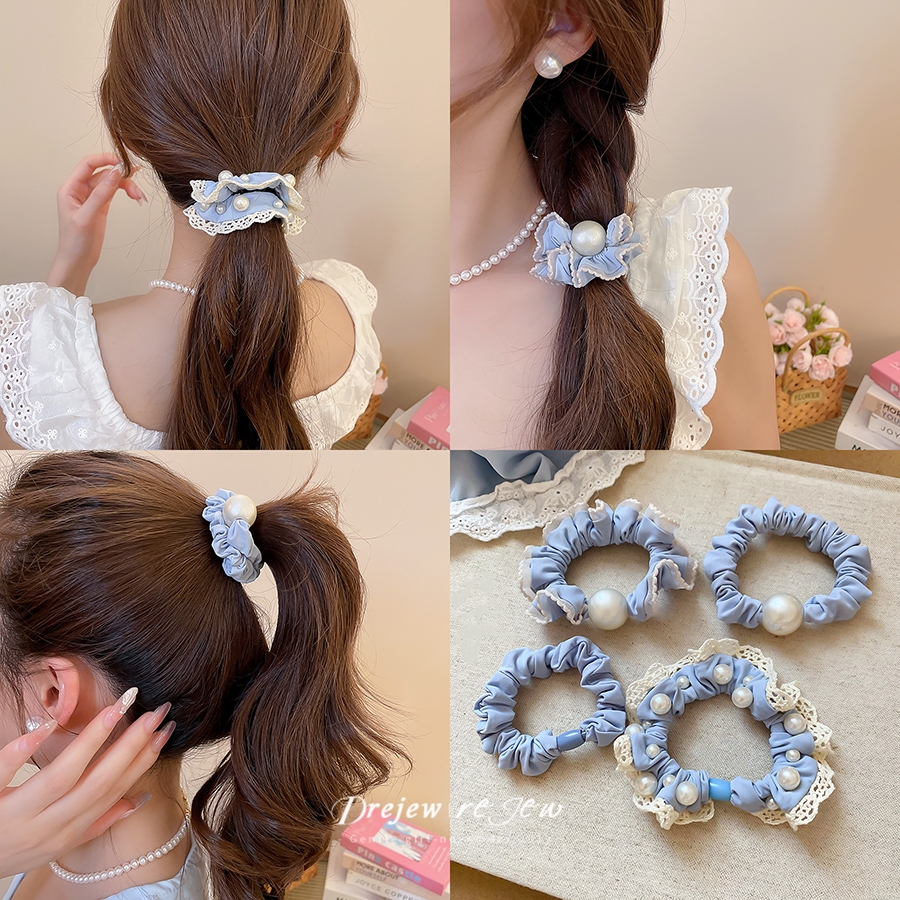 กระโปรงผ้าอะคริลิก มีลูกไม้ และมุกเทียม ในสไตล์น่ารัก ๆ