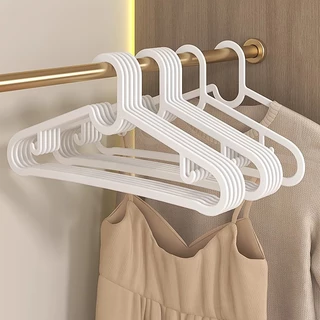 50PCS ไม้แขวน พลาสติก IKEAสไตล์เดียวกัน ไม้แขวนเสื้อ กันลื่น เหนียว พลาสติก มีตะขอเกี่ยว