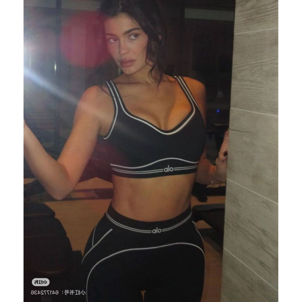 BRA+PANTS - 2025 NEW KYLIE SAME YOGA SPORTS CLOTHES SET