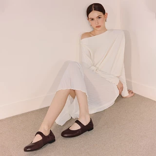 <Vera Basic> （ขนาดไซส์เล็กกว่าปกติ）Staccato Women's Ballet Flat Court Shoes รองเท้าบัลเล่ต์ หัวกลม รองเท้าส้นตึก EGC02