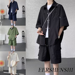 ชุดลำลองผู้ชาย 2 ชิ้น สไตล์เสื้อเชิ้ตและกางเกงขาสั้น ระบายอา…