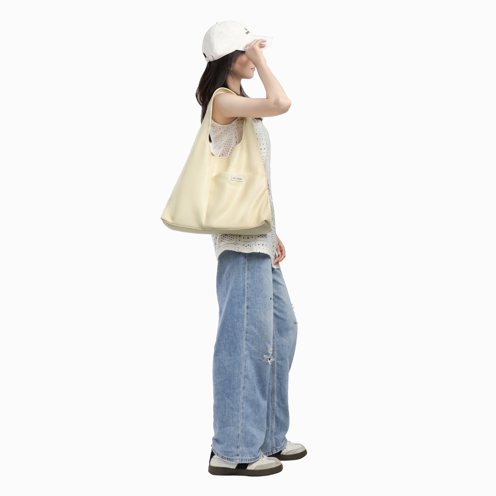 FULL DESIGN Hobo กระเป๋าสะพายไหล่ผู้หญิง ทรงโฮโบ้ หนังเทคโนโลยี กันน้ำ น้ำหนักเบา ช่องเก็บของหลายช่อง ใส่ iPad ได้