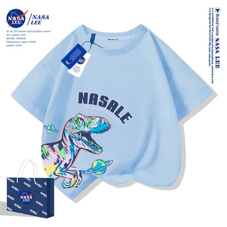 【สินค้าพร้อมส่ง】เสื้อยืดเด็ก NASA ผ้าฝ้ายสีขาวระบายอากาศดี ลายไดโนเสาร์สีสันสดใส แขนสั้นสไตล์สตรีท