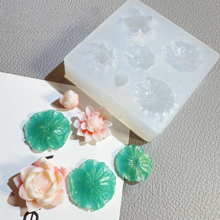 แม่พิมพ์อบซิลิโคนดอกบัว 3 มิติสําหรับเค้กช็อคโกแลตและ Candies Mould