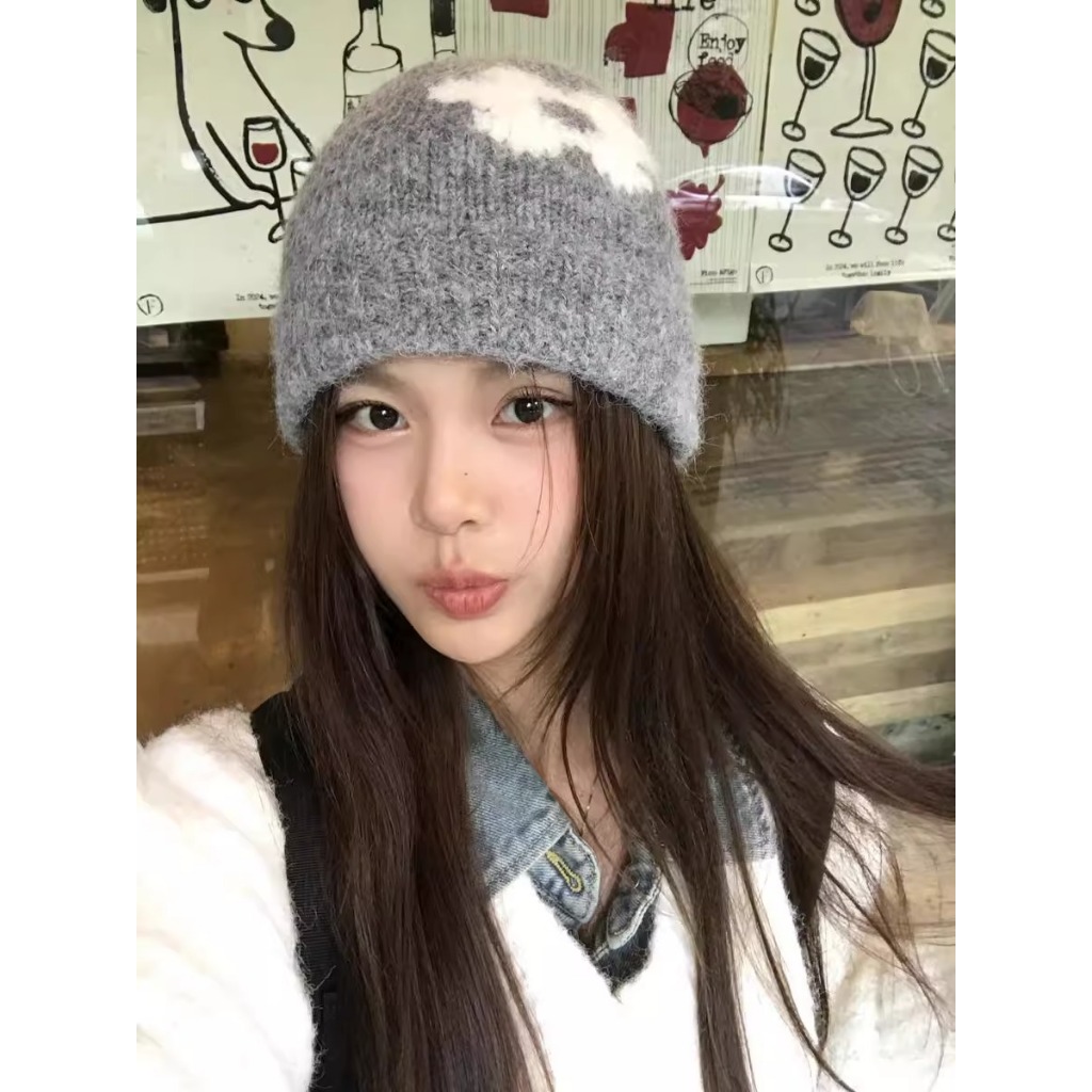 ทุกการแข่งขันถักขนสัตว์เป่าโถวหมวกหญิงเวอร์ชั่นเกาหลีดอกไม้ป้องกันหูที่อบอุ่นหมวกเย็น - รูปที่ 4