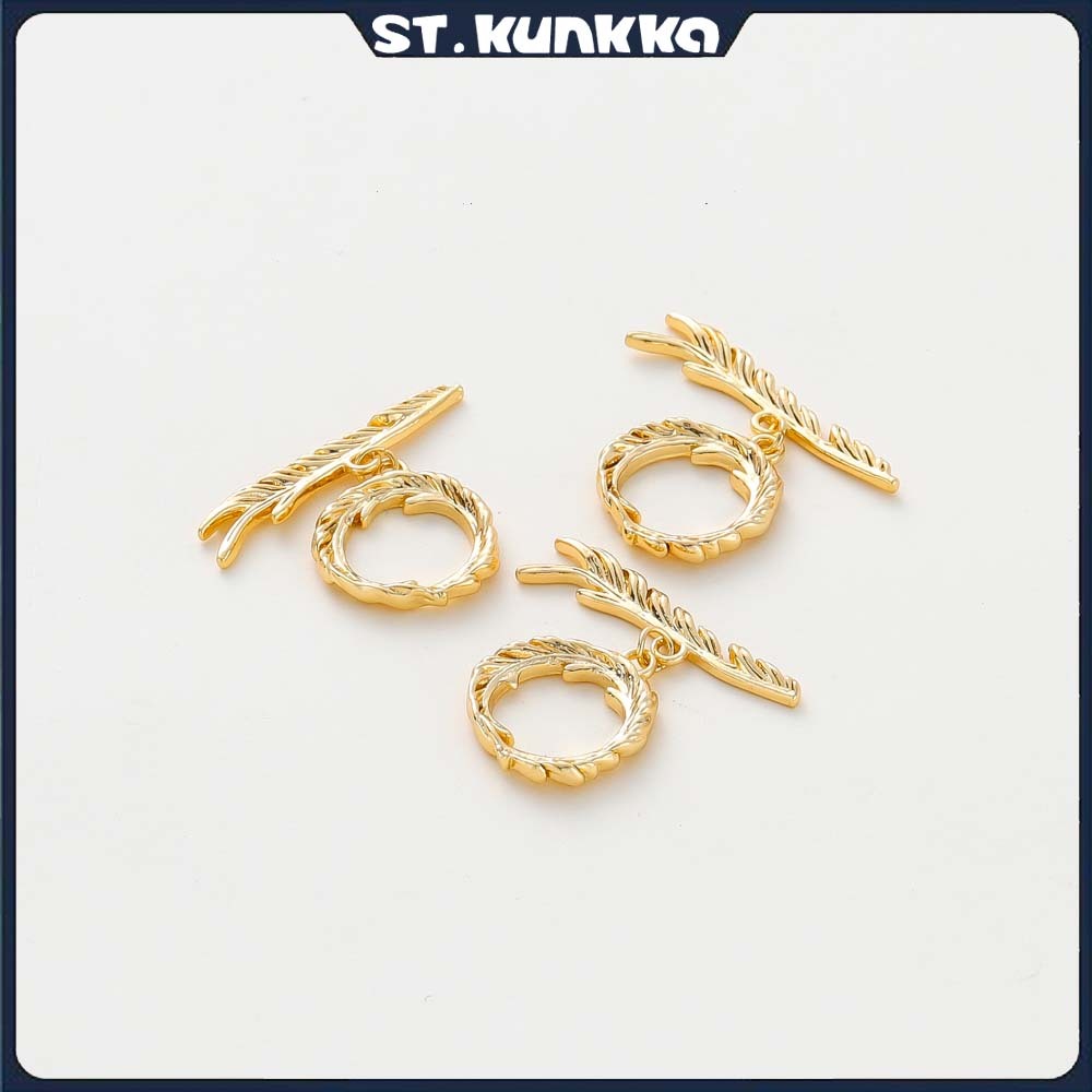 St. Kunkka 4 ชิ้น ขอบพลาทินัม 18K แบบขนนก OT หัวเข็มขัด สำหรับสร้อยข้อมือและสร้อยคอมีการออกแบบลายขนน