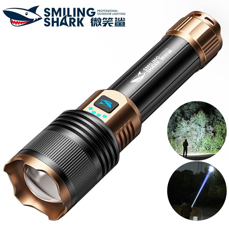 SmilingShark SD5212 ไฟฉาย led ทรงพลัง แสงที่แข็งแกร่ง LED M80 10000lm ยิงไกล 1 กม คบเพลิง ซุปเปอร์ไบรท์ ซูมได้ 4โหมด Type-C ชาร์จใหม่ได้ กันน้ำสำหรับงานเดินป่าตั้งแคมป์