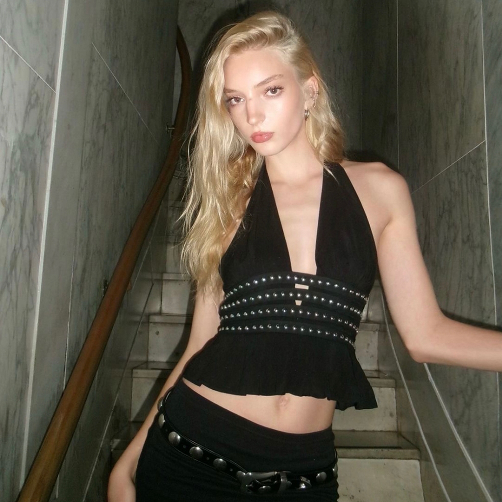 Cutenew เซ็กซี่ Rivets Halter Vest Backless Deep V Frill Skinny ดู Slimmer ฤดูร้อนผู้หญิงสไตล์สาวเผ็ด
