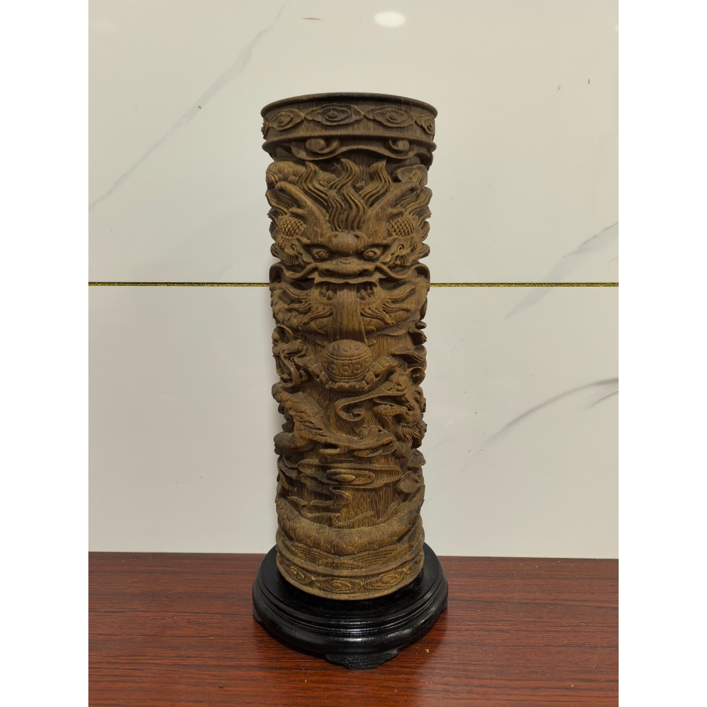 เวียดนาม Nha Trang Huang Qinan เครื่องประดับไม้กฤษณาคอลัมน์มังกรคอลัมน์ฮวงจุ้ยคุณภาพสูงจมอยู่ใต้น้ํา