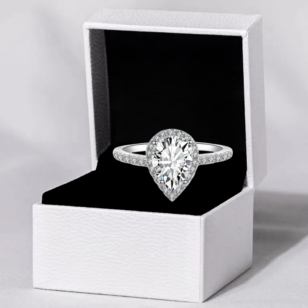 Shining Water Drop-Shaped Halo Diamond Ring/925 แหวนเงินหญิง/แหวนแต่งงานของขวัญพรีเมี่ยม