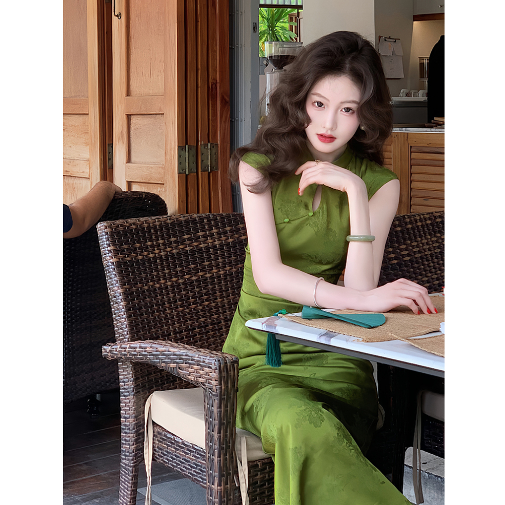 ชุดเดรสยาวผู้หญิงสไตล์เช่าสง modern เซ็กซี่ เหมาะสำหรับงานเลี้ยงและปาร์ตี้ - รูปที่ 2