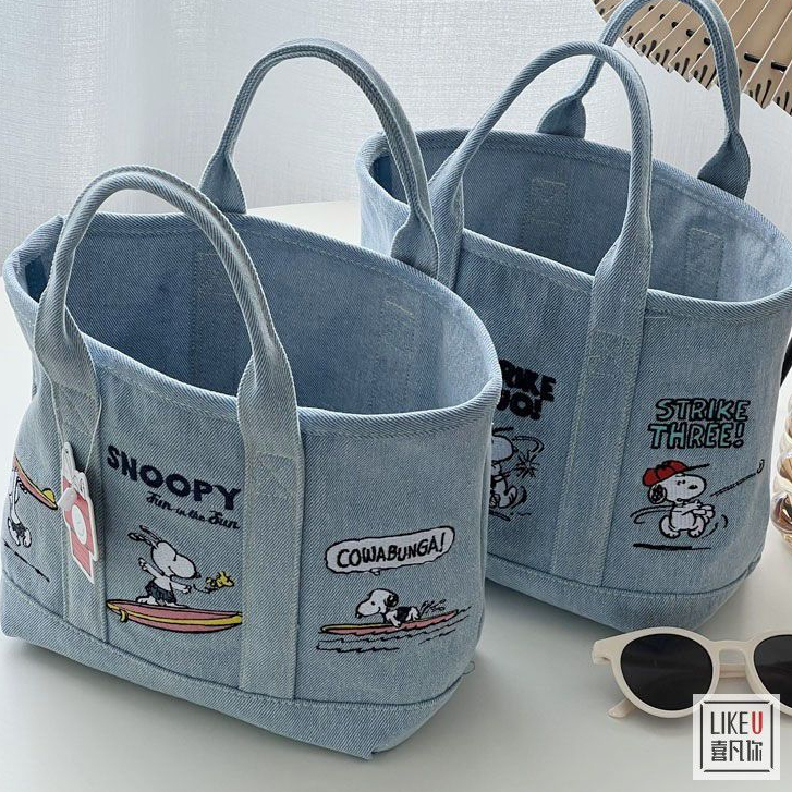 [ จัดส ่ งกรุงเทพ ] กระเป ๋ าผ ้ าใบสุภาพสตรี,กระเป ๋ าสะพายปัก Snoopy น ่ ารัก,ถุงอาหารกลางวัน