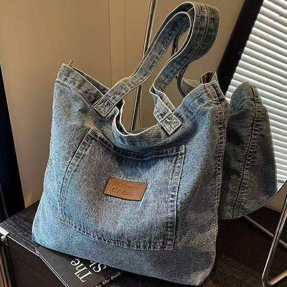 [การจัดส่งกรุงเทพ] Influencer Original ยุโรปอเมริกันเกาหลีรุ่นวรรณกรรม Casual Denim Bag Shopping All-Match แบบพกพาขนาดใหญ่ความจุ One-Shhoul