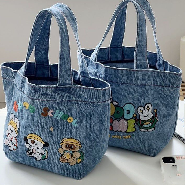 【จัดส่งจากประเทศไทย】🌼พร้อมส่ง🌼 กระเป๋าสะพายไหล่ ผ้ายีน ผ้าแคนวาส ขนาดใหญ่ จุของได้เยอะ ลายการ์ตูน สําหรับผู้หญิง นักเรียน