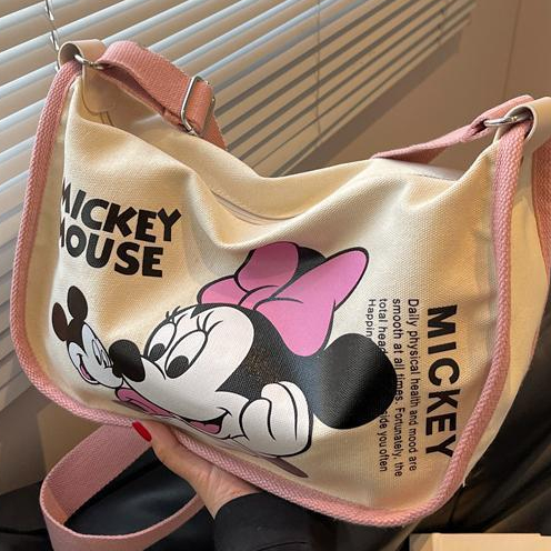 【จัดส่งจากประเทศไทย】🌼พร้อมส่ง🌼กระเป๋าสะพายไหล่ ผ้าแคนวาส ขนาดใหญ่ จุของได้เยอะ ลายการ์ตูนมิกกี้เมาส์ เข้ากับทุกการแต่งกาย สําหรับนักเรียนหญิง