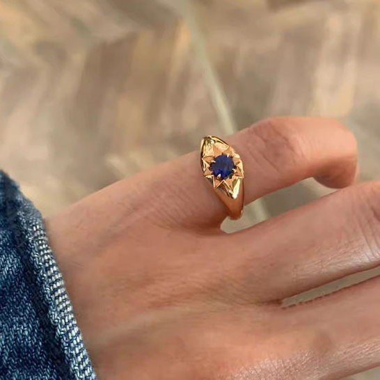 DÉ TUA Sapphire Blue Zircon เปิดแหวนสไตล์ยุคกลาง All-Match Commuter คําแนะนําแหวนผู้หญิง