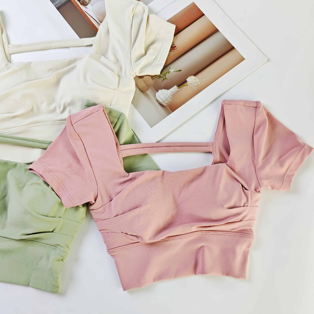 Fumeng New Front-Pire Cutout Yoga Short-Sleeve Top