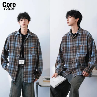 🥼Core Blue🥼 เสื้อเชิ้ตลายสก็อตผู้ชายสไตล์อเมริกันย้อนยุคแขนยาวทรงหลวมอเนกประสงค์แบบไฮเอนด์แจ็คเก็ตวัยรุ่น มีหลายสีให้เลือก