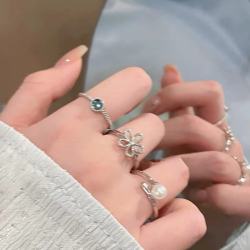 แหวนดอกไม้มุกสไตล์เกาหลี สีเงิน ขนาดปรับได้ สำหรับของขวัญวันเกิดนักเรียน