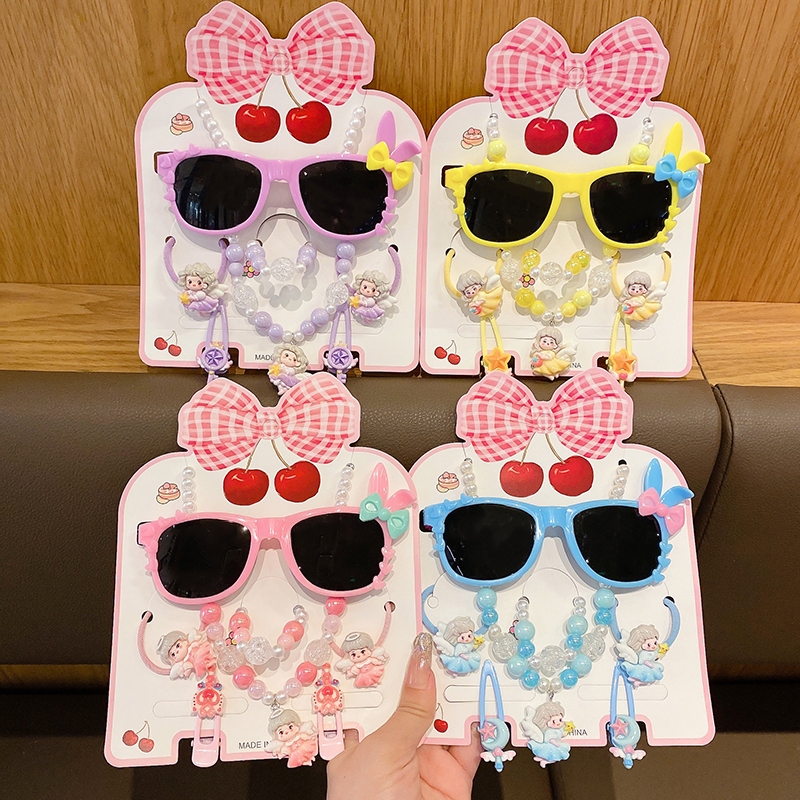 ชุด.ACCESSORY.COMBO.2025 สไตล์เกาหลีน่ารักสำหรับฤดูร้อน - รวมแว่นตากันแดด, สร้อยคอ, และสร้อยข้อมือ