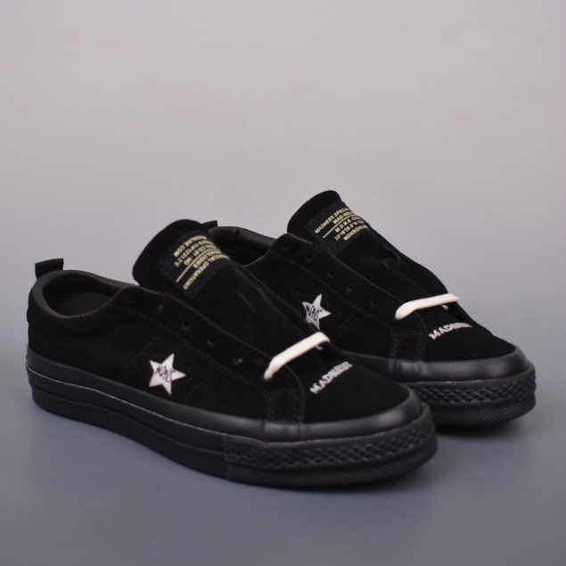 VER One Star Snowflake Low Cut Black Warrior Suede รองเท้าลําลอง