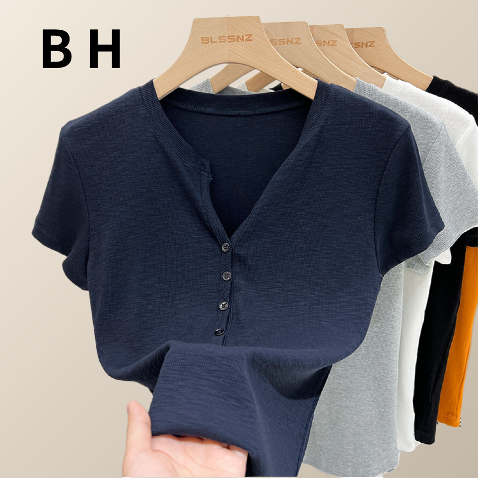 เสื้อยืดแขนสั้นผ้าฝ้ายไม้ไผ่ สีทึบสำหรับฤดูร้อน ทรงคอกลม มีกระดุมที่ไหล่