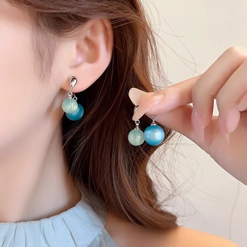 ต่างหูแบบลูกปัดสีฟ้าโอปอล ดีไซน์ไม่เหมือนใคร พร้อมคล้องง่าย คุณภาพสูง