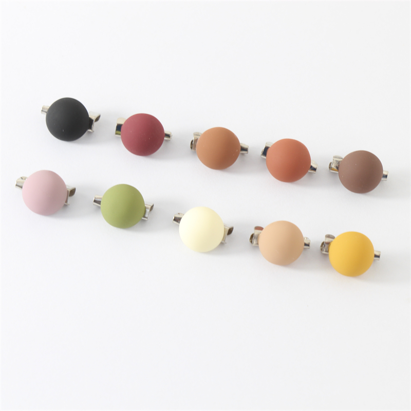 สีสัน 10 ชิ้นน่ารัก มาการอง ความปลอดภัยของทารกเข็มกลัดพลาสติก เข็มหมุด สําหรับอุปกรณ์เสริมสําหรับเด็ก