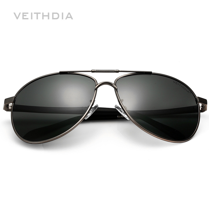 VEITHDIA แว่นตานักบินผู้ชาย พร้อมเลนส์โพลาไรซ์ สีเข้ม เหมาะสำหรับการขับขี่ V3320