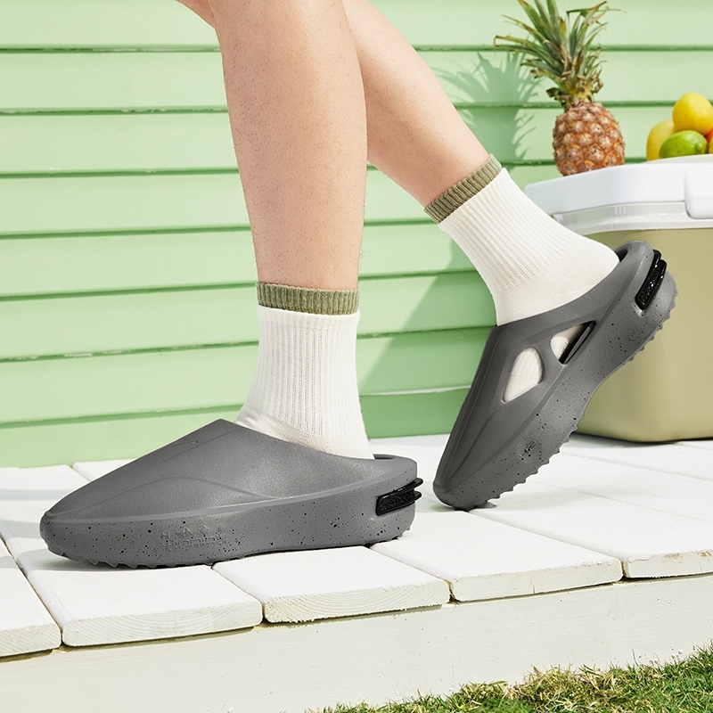 361 องศา Joker Cyber Men รองเท้าแตะสไลด์กลางแจ้ง 672521104