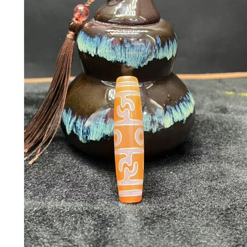 Xinbi Fulin Guru Rinpoche ลูกปัด Dzi สามตา