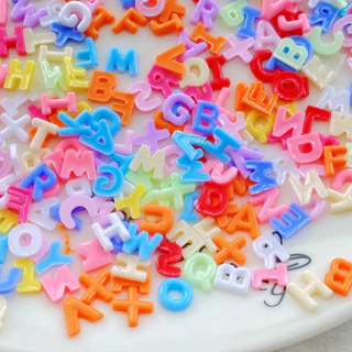 100ชิ้นน่ารักที่มีสีสัน26ตัวอักษรภาษาอังกฤษเล็บศิลปะเรซิ่นออกแบบเสน่ห์ ทําเอง หัตถกรรมเล็บ3ง ตกแต่ง