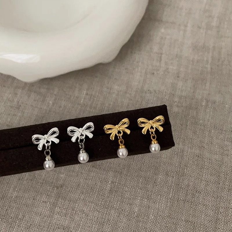 ต่างหูมุกโบว์สไตล์เกาหลี สีเงิน พร้อมเป็นของขวัญวันเกิด