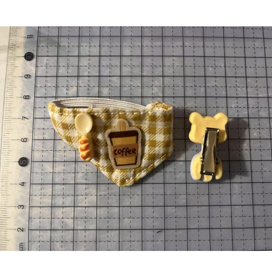 13 ซม.Self-Laughing Bearน่ารักน้ําลายผ้าเช็ดตัวเสื้อผ้าเด็กเอี๊ยม 10 ซม.ผ้าฝ้ายตุ๊กตาสามเหลี่ยมผ้าเช็ดตัวกระเป๋าน้ําลาย - รูปที่ 7