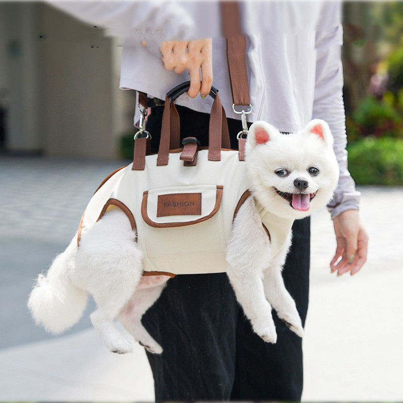 กระเป๋าสะพายเฉียงสัตว์เล็กลายการ์ตูน ปรับระดับสายสะพายได้ ระบายอากาศดีสำหรับน้องหมาน้องแมวขนาดเล็ก พกพาสะดวกเวลาเดินทาง