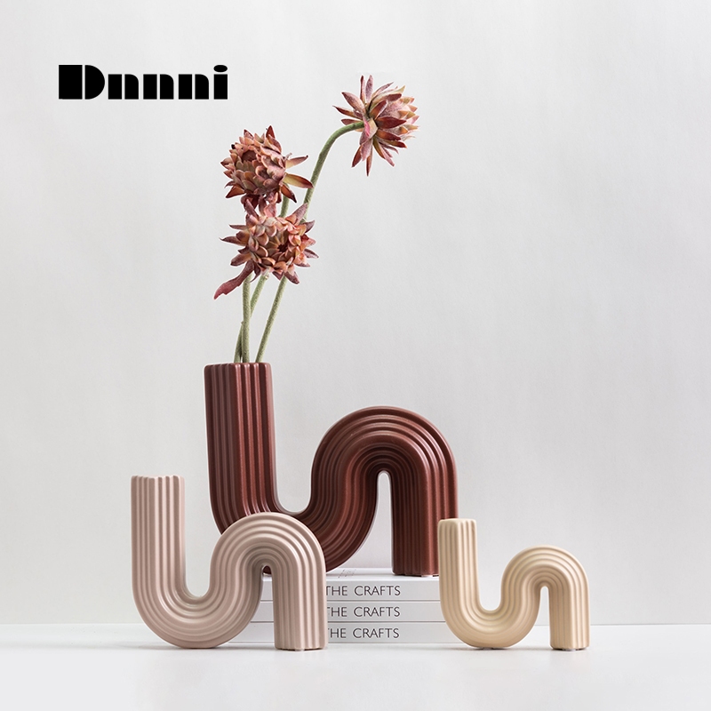 Dnnni แจกันเซรามิกลายทางสามมิติ ของตกแต่งบ้านที่เรียบง่ายทันสมัย ตกแต่งห้องนั่งเล่น บ้านโมเดล ตกแต่งสํานักงานขาย
