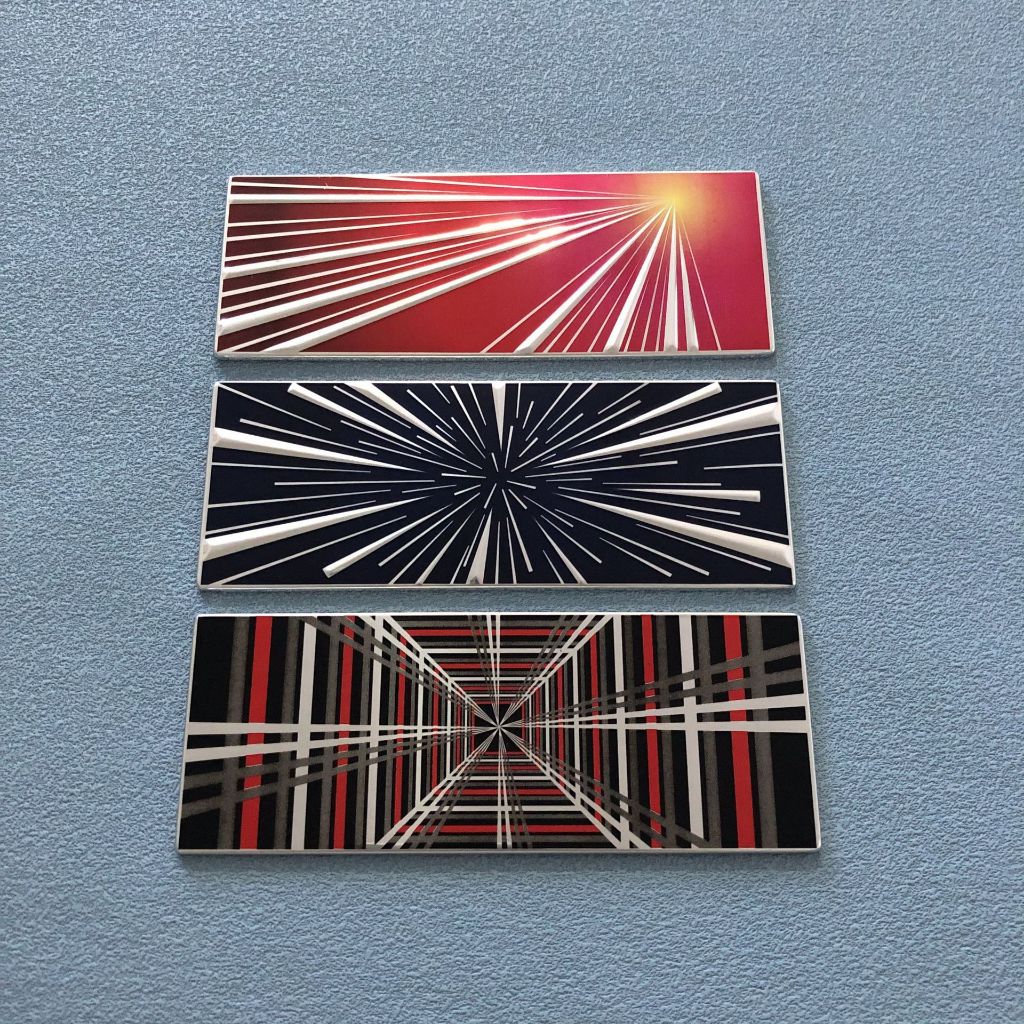 เหมาะสําหรับ Tesla Huanxin รุ่น 3 รุ่น Y First Edition Tail Label PLAID ประสิทธิภาพสูงรถป้ายเวลา Spa